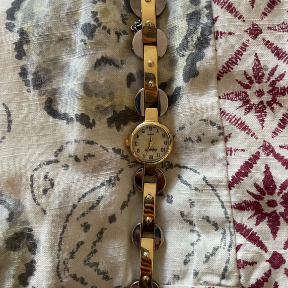 Vintage mixed metal watch - Picture 3 of 4